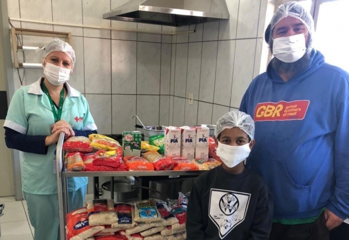 Foto Encontro de Carros reverte doações aos hospital.